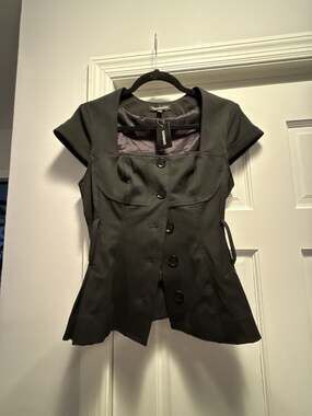 Express Design Studio Black Peplum Button-Front Top Size 6